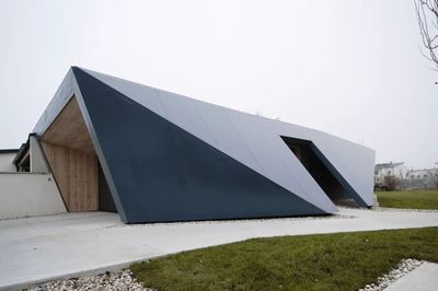 Спеціаний дизайн для плоскої покрівлі з мембрапни ПВХ