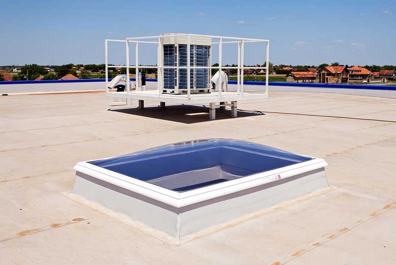 Світові вікна, виходи не кришу дах в плоскій покрівлі ПВХ