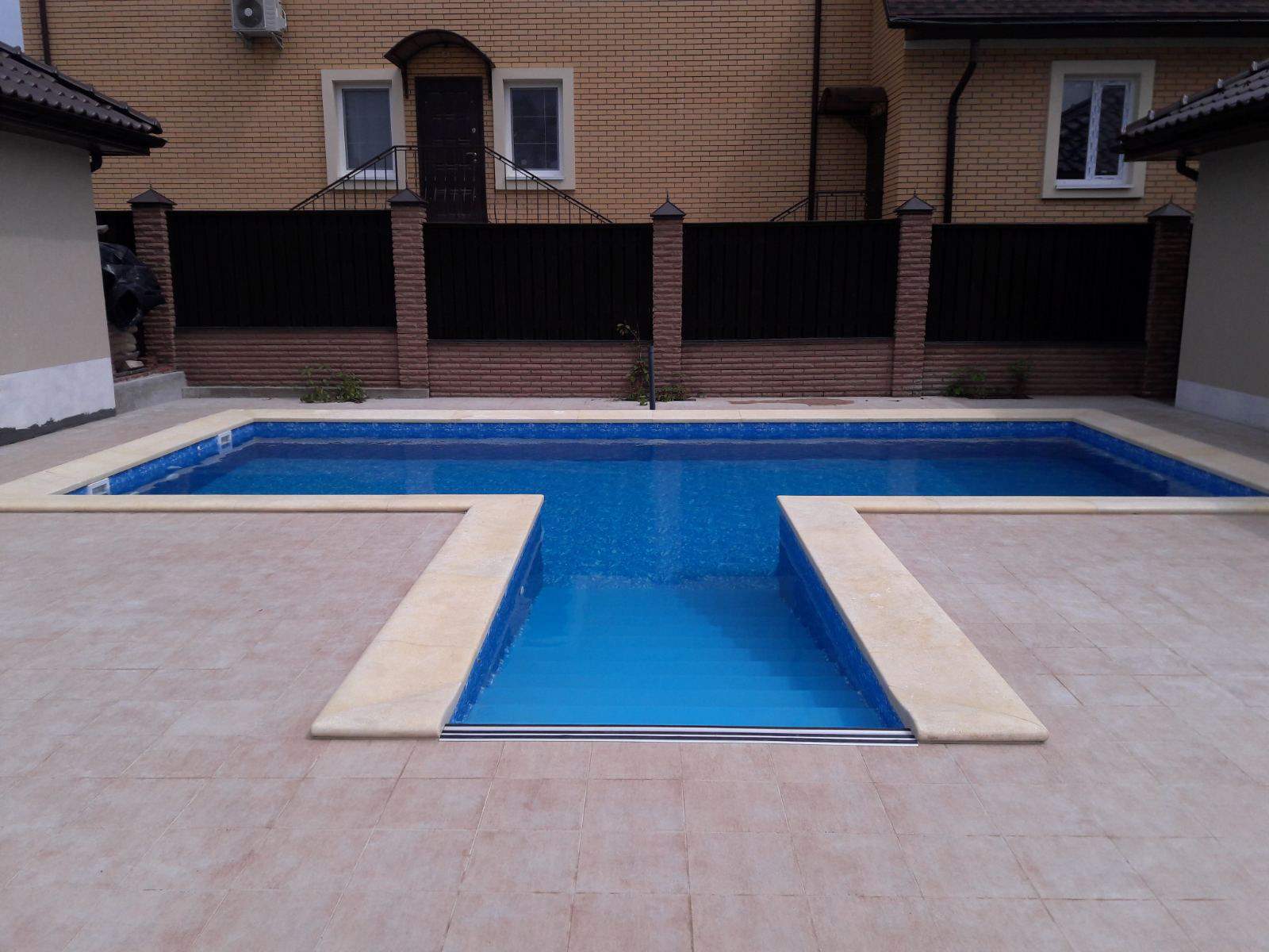 Бетонные блоки для строительства бассейнов Киев